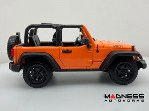 Jeep Wrangler Diecast Model 1/18 scale - Orange - Topless - Maisto 